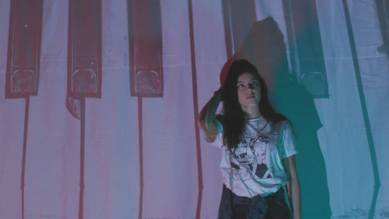 Free download CEV | `Caged in your hands el videoclip de `N.E.O. rodado por los estudiantes del HND de Cine video and edit with RedcoolMedia movie maker MovieStudio video editor online and AudioStudio audio editor onlin